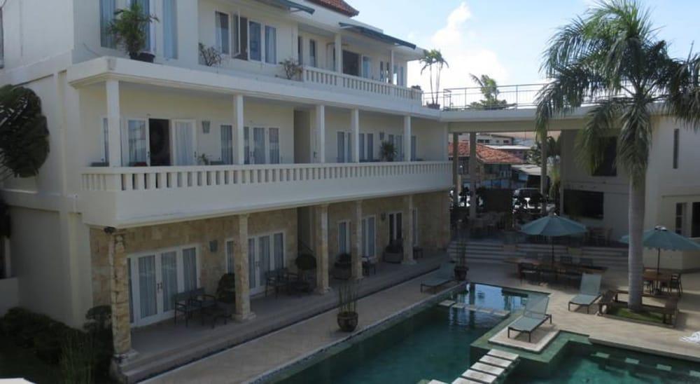 Bali Court Hotel & Apartment Легиан Екстериор снимка