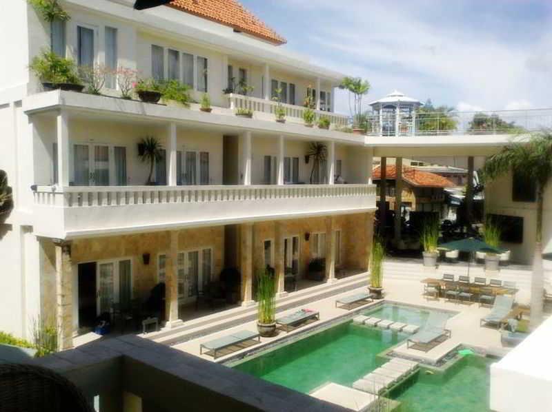 Bali Court Hotel & Apartment Легиан Екстериор снимка