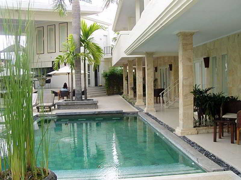 Bali Court Hotel & Apartment Легиан Екстериор снимка
